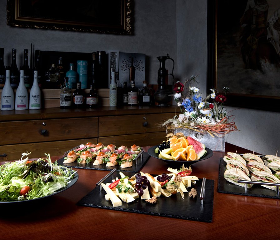 Catering v Chateau Orlice