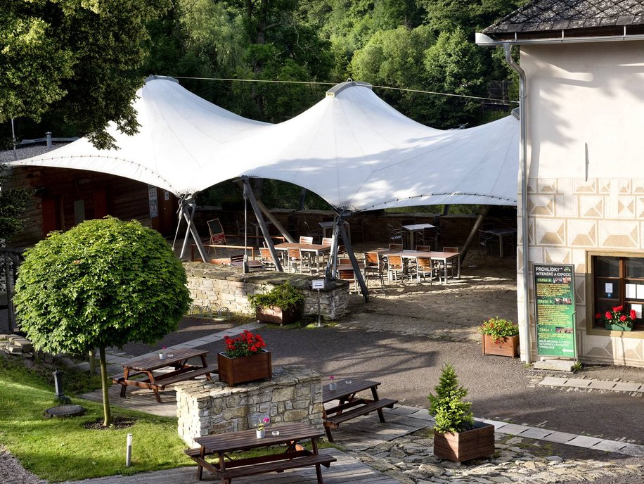 Exteriér hotelu 6